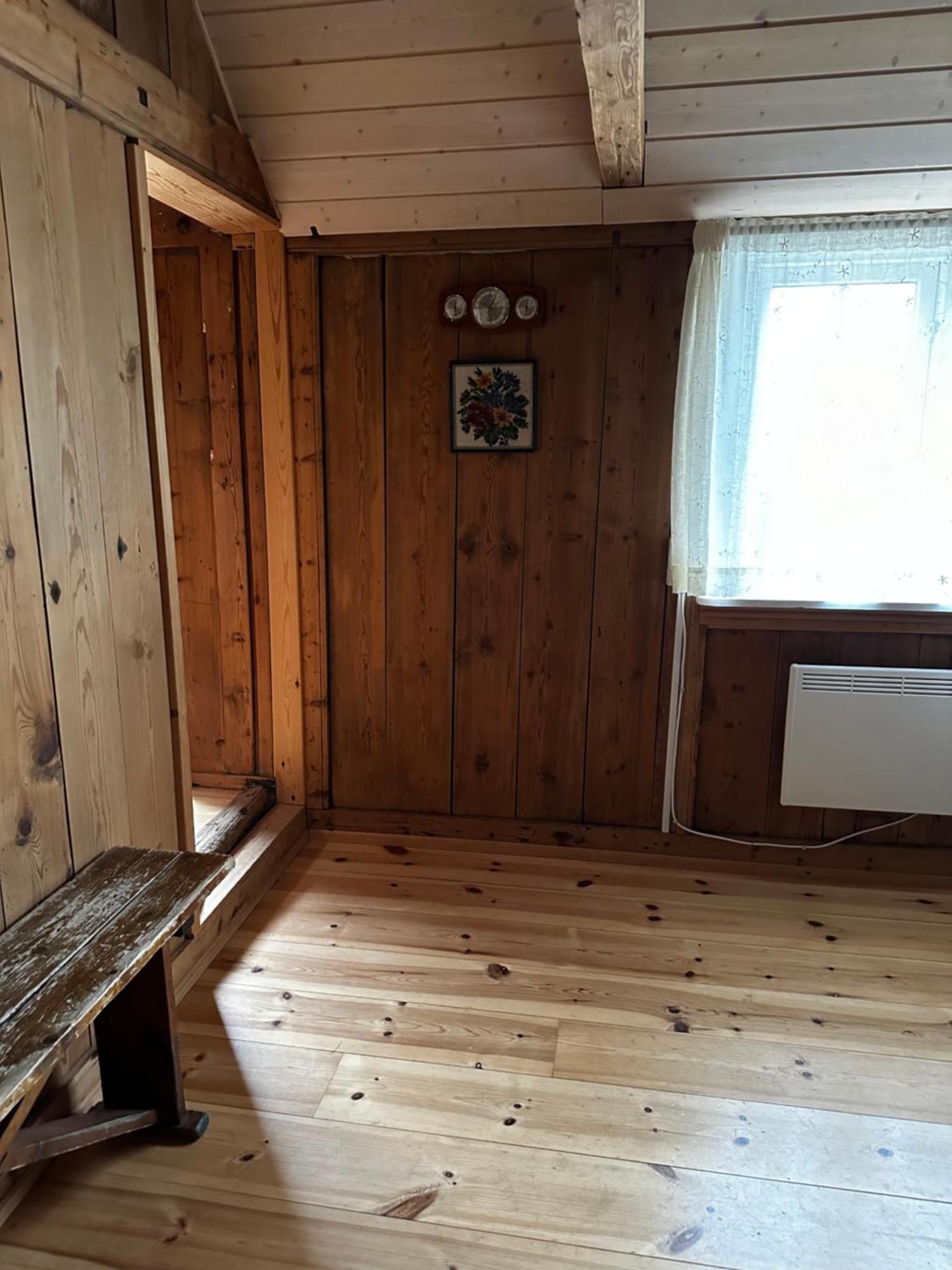 Charming Old Style Shanty Hvalba Kültér fotó